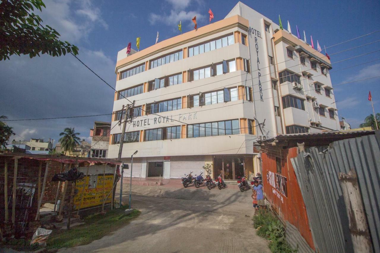 Oyo 44995 Royal Park Hotel Malda Ngoại thất bức ảnh